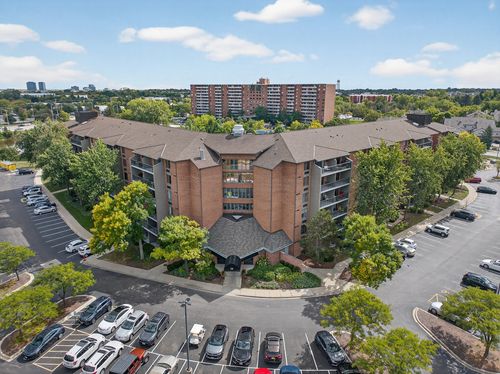 apt-503-75 Kristin Cir, Schaumburg, IL, 60195-3360 | Card Image