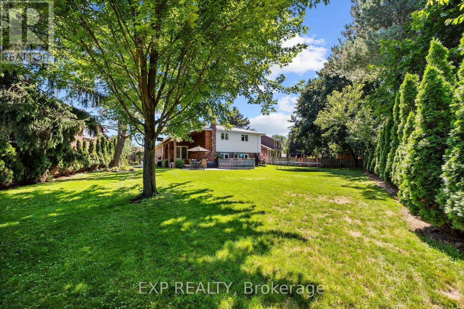 Residential in Strathroy-Caradoc (Mount Brydges) 5