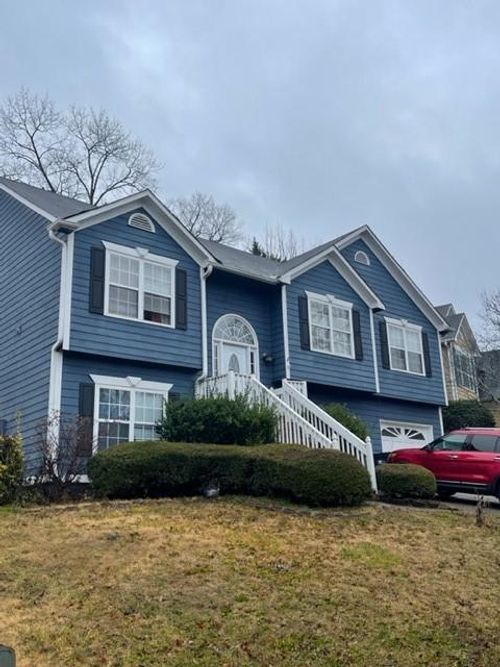 975 Hillary Ln, Lawrenceville, GA, 30043-6698 | Card Image