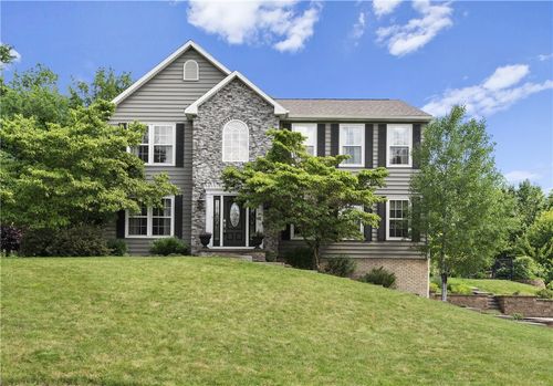 111 Cherokee Ct, Freeport, PA, 16229-2423 | Card Image