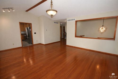 404 Juniper St, Wakefield, KS, 67487-9713 | Card Image