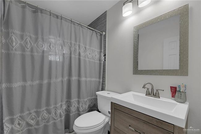 1601 Ruby St, House other with 3 bedrooms, 2 bathrooms and 4 parking in Penitas TX | Image 6