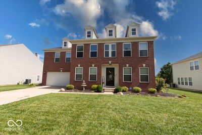 5706 Doe Way, House other with 5 bedrooms, 4 bathrooms and null parking in Noblesville IN | Image 3