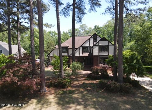 2204 Darien Pl Nw, Wilson, NC, 27896-1583 | Card Image