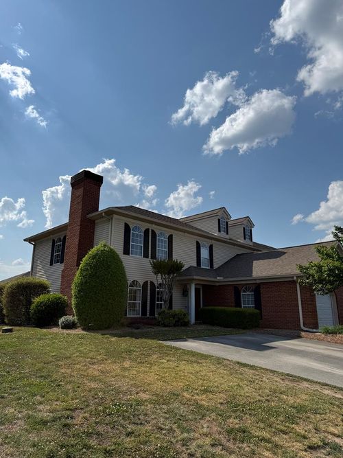 1701 Pin Oak Dr, Dalton, GA, 30721-2350 | Card Image