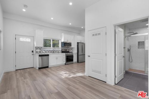 12233 Killion St, Valley Village, CA, 91607-2019 | Card Image