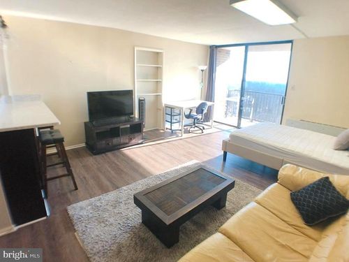 apt-1311-118 Monroe St, ROCKVILLE, MD, 20850-2514 | Card Image