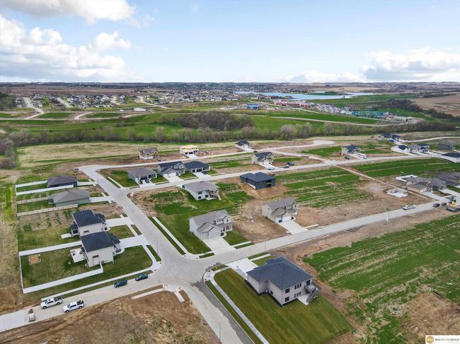 10901 N 161 St St, House other with 5 bedrooms, 4 bathrooms and 3 parking in Bennington NE | Image 44