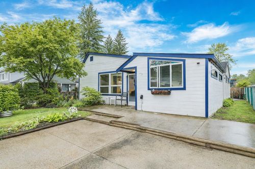 11253 Glenbrook Pl, Delta, BC, V4C7N5 | Card Image
