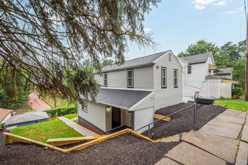 1819 Craig St, McKeesport, PA, 15132-5134 | Card Image