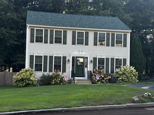 87 Photine Dr, Lowell, MA, 01854-1262 | Card Image
