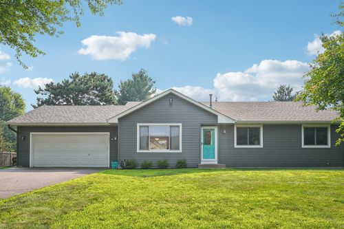 26251 Glen Oak Dr, Wyoming, MN, 55092-8332 | Card Image