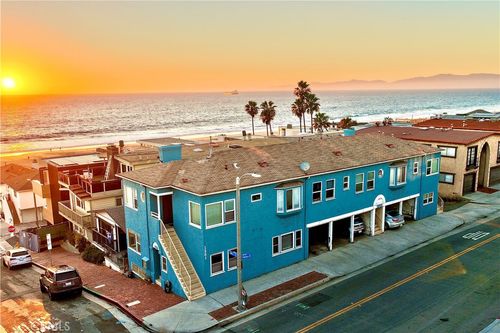 123 28th St, Manhattan Beach, CA, 90266-2120 | Card Image