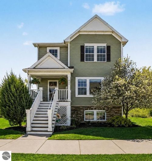 842 Winchester St, Holland, MI, 49423-8505 | Card Image