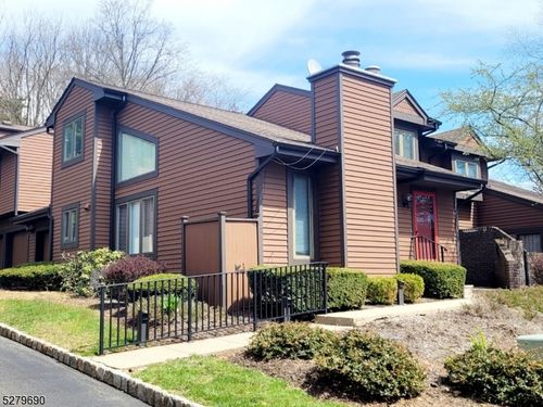 69 Aspen Dr, Basking Ridge, NJ, 07920-1975 | Card Image