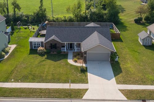 1526 Waynedale Dr, Garrett, IN, 46738-2065 | Card Image