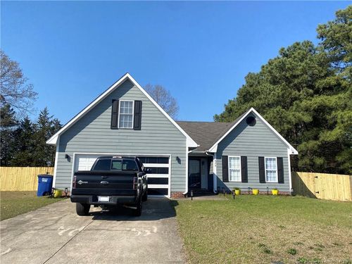 675 Americana Dr, Raeford, NC, 28376-5666 | Card Image