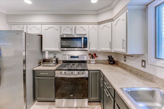 6522 Scenic Pines Ct, Condo with 3 bedrooms, 4 bathrooms and null parking in Clarkston MI | Image 18