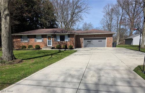 3385 Hemphill Rd, Norton, OH, 44203-5017 | Card Image