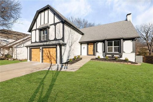 14417 S Locust St, Olathe, KS, 66062-2596 | Card Image