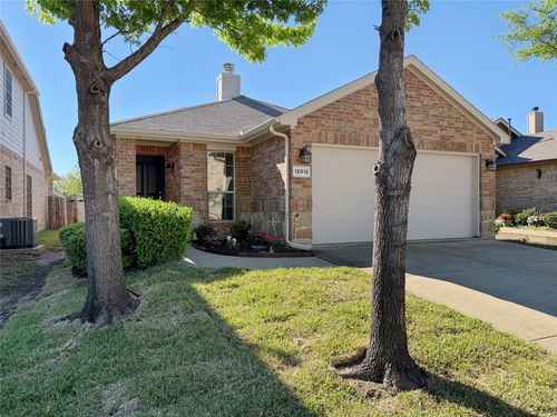 12012 Walden Wood Dr, Fort Worth, TX, 76244-5570 | Card Image