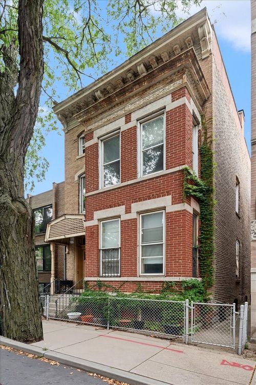 326 W Concord Place, Chicago, IL, 60614 | Card Image