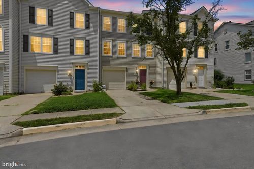 9314 Garst Dr, MANASSAS, VA, 20110-8906 | Card Image