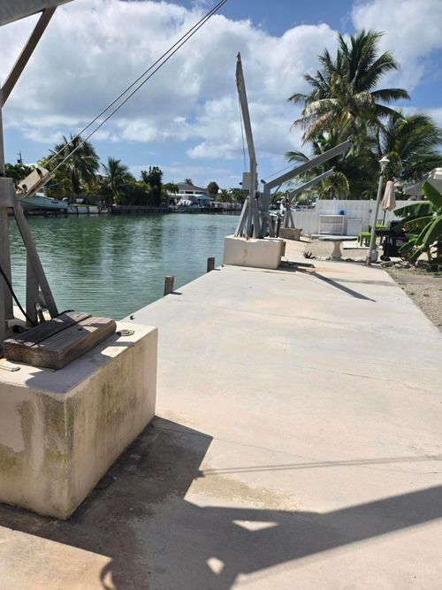 660 11th St, Key Colony Beach, FL, 33051 | Card Image