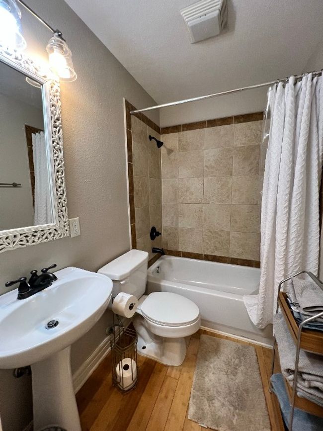 APT-201 - 1307 Norwalk Ln, Condo with 2 bedrooms, 2 bathrooms and 2 parking in Austin TX | Image 11