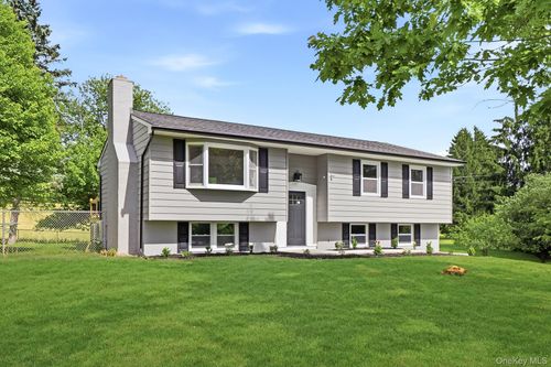 62 S Parliman Rd, Lagrangeville, NY, 12540-6812 | Card Image
