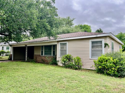 1314 W Water St, Weatherford, TX, 76086-2940 | Card Image