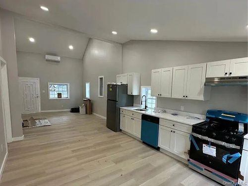 18 Forester Ave, Warwick, NY, 10990-1125 | Card Image