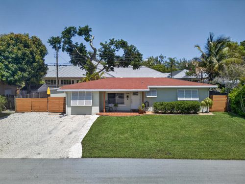 2216 Nw 2nd Ave, Wilton Manors, FL, 33311-3871 | Card Image