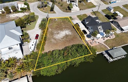 4853 Gary Rd, Bonita Springs, FL, 34134-3928 | Card Image