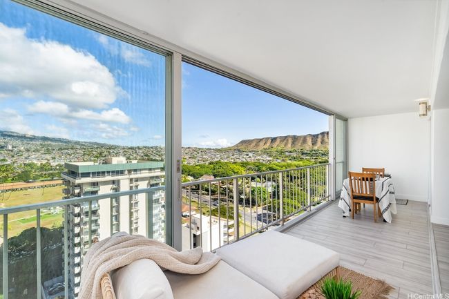 APT-1702 - 2575 Kuhio Ave, Condo with 2 bedrooms, 2 bathrooms and 1 parking in Honolulu HI | Image 5