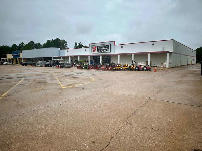 1155 Tenaha St, Home with 0 bedrooms, 0 bathrooms and null parking in Center TX | Image 6