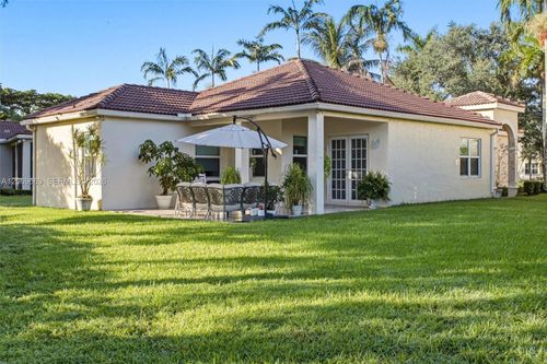 1514 Winterberry Ln, Weston, FL, 33327-2337 | Card Image