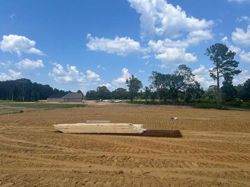 7 M D Thompson Rd, Moselle, MS, 39459-9705 | Card Image