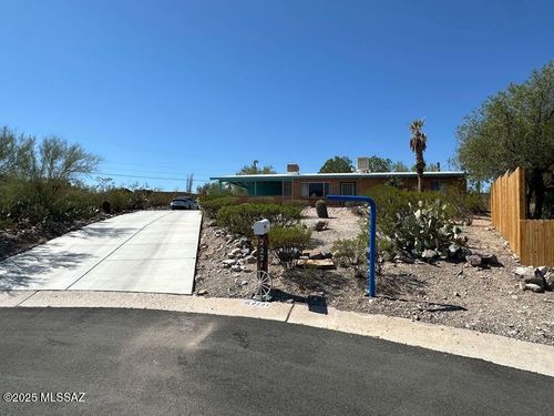 2221 W Wagon Wheels Dr, Tucson, AZ, 85745-1803 | Card Image