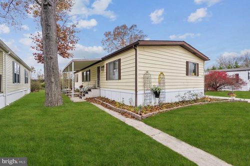 347 Orange Ln, WILLIAMSTOWN, NJ, 08094-9767 | Card Image