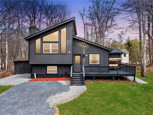 2930 Melody Ln, Tobyhanna, PA, 18466-3781 | Card Image
