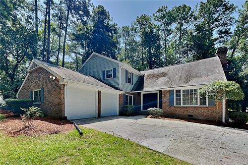 2916 Sope Creek Dr, Marietta, GA, 30068-3548 | Card Image