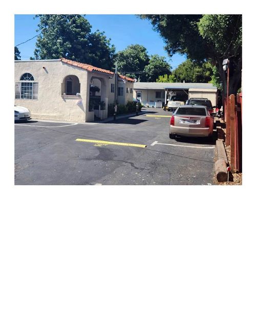 c-505 Runnymede St, East Palo Alto, CA, 94303-1708 | Card Image