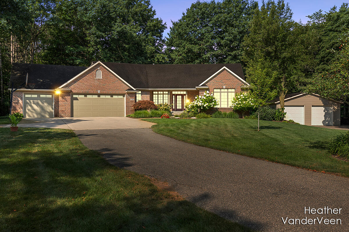 Kenowa Ave, Grandville, MI 49418