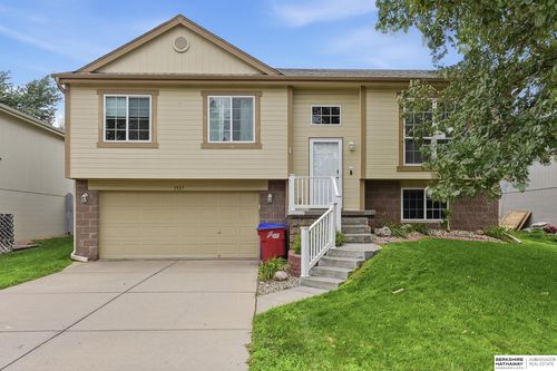 5927 S 186 Avenue, Omaha, NE, 68135 | Card Image