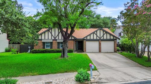 1305 Doonesbury Dr, Austin, TX, 78758-3807 | Card Image