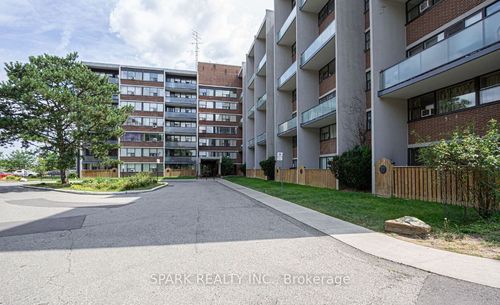 301-2121 Roche Crt, Mississauga, ON, L5K2C7 | Card Image