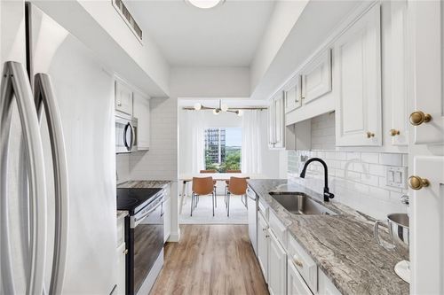 802-1 Biscayne Dr Nw, Atlanta, GA, 30309-1090 | Card Image