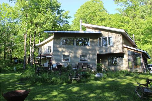 714 Pleasant Valley Rd, Sherburne, NY, 13460-3101 | Card Image