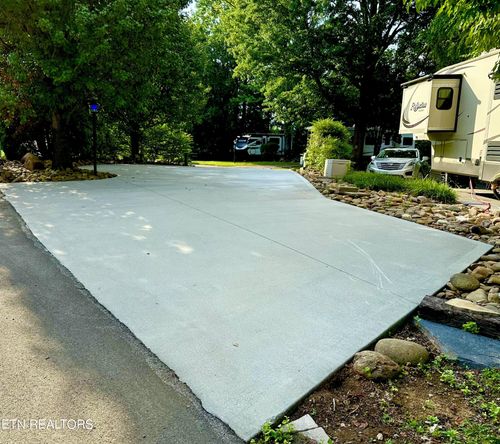 117 Highway 73, Townsend, TN, 37882 | Card Image